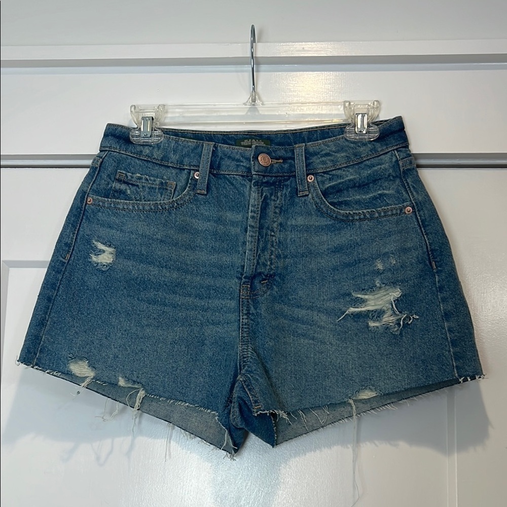 Wild Fable Blue Distressed Jean Shorts size 6. In perfect condition!